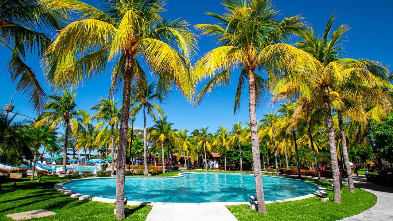 Las Veraneras Villas & Resort アカフトラ エクステリア 写真